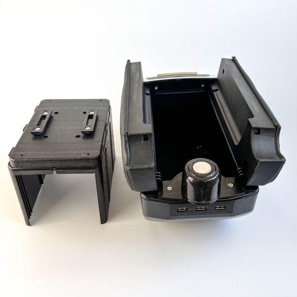 Подлокотник универсальный черный, пепельница, подстаканник, 7 USB Vitol HJ48020B 35/15/16,5см HJ48020B фото